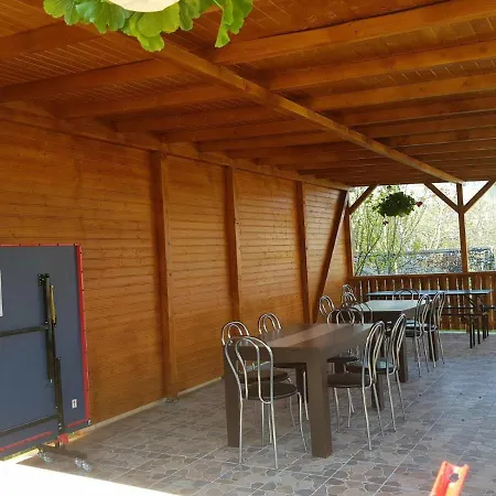 Gæstehus Casa Cu Flori Două Mai