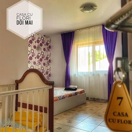 Pensión Casa Cu Flori Două Mai
