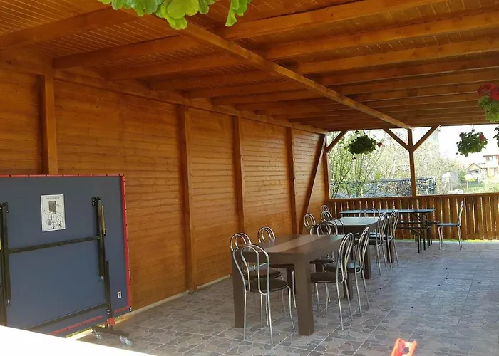 Gæstehus Casa Cu Flori Două Mai